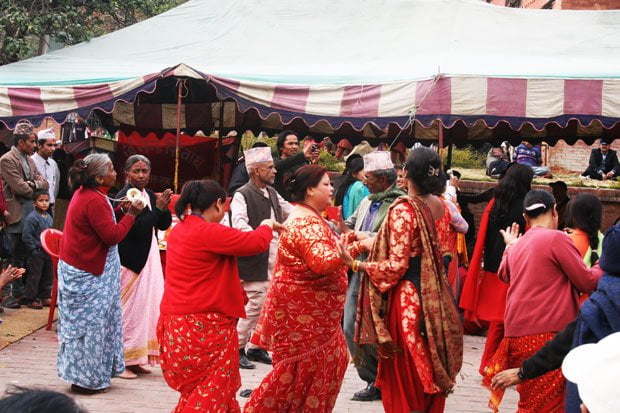 महाशिवरात्रीमा पशुपतिनाथको दर्शन गर्नेको संख्या ८ लाख नाघ्यो (फोटोफिचर सहित)