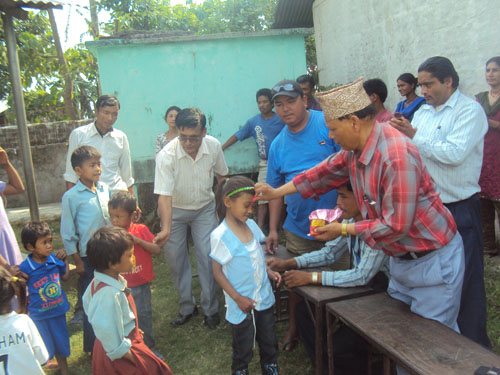 चितवनका चेपाङ विद्यार्थीहरुलाई नि:शुल्क आवासीय शिक्षा