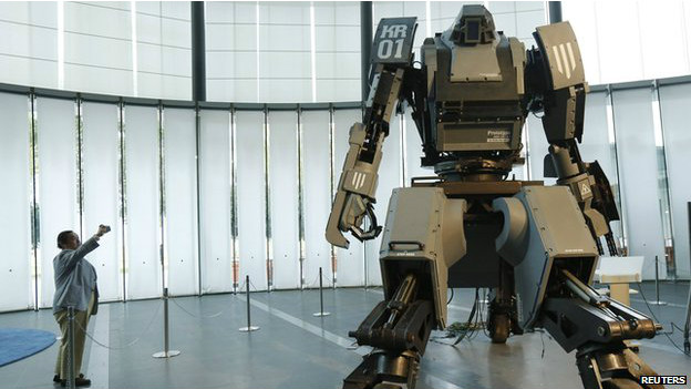 जापानीले बनाए भीमकाय रोबोट