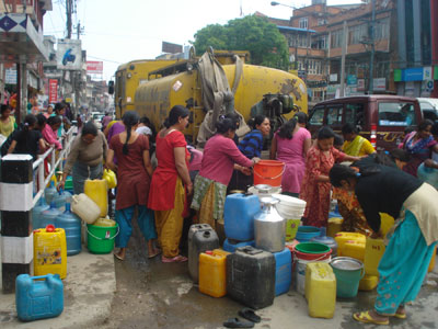 पानीको हाहाकार हुनथाल्यो