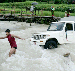 वर्षामा जगजगी