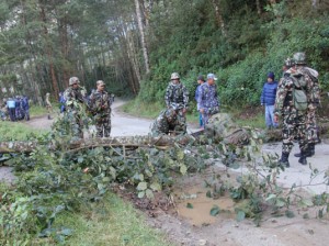 दाहाल घुम्दा सुरक्षाकर्मीलाई ‘टेन्सन’