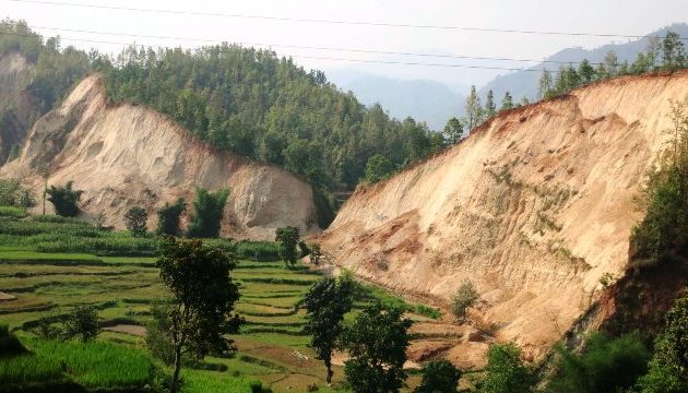 पहिरोले पुरिएर एक जनाको मृत्यु, एक घाइते