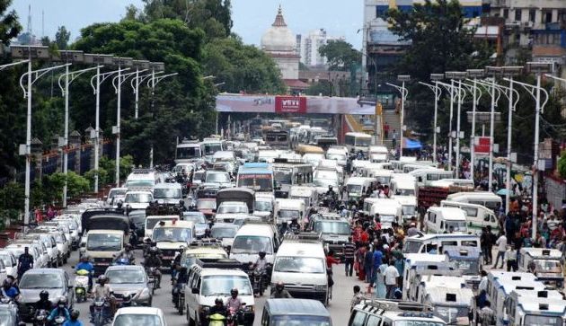 उपत्यकाको ट्राफिक व्यवस्था अस्तब्यस्त, कहाँ कहाँ  छ जाम हेर्नुहोस्