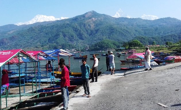 फेवातालमा यात्रुको प्रतिक्षा