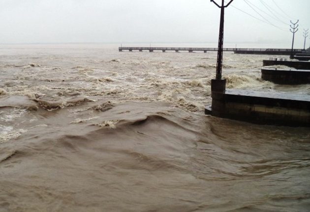 कोसीको धार परिवर्तन, श्रीलंका टापुका हजारौँ घर जोखिममा