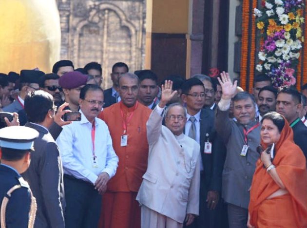 भारतीय राष्ट्रपति मुखर्जीद्वारा पशुपतिनाथमा विशेष पूजाअर्चना