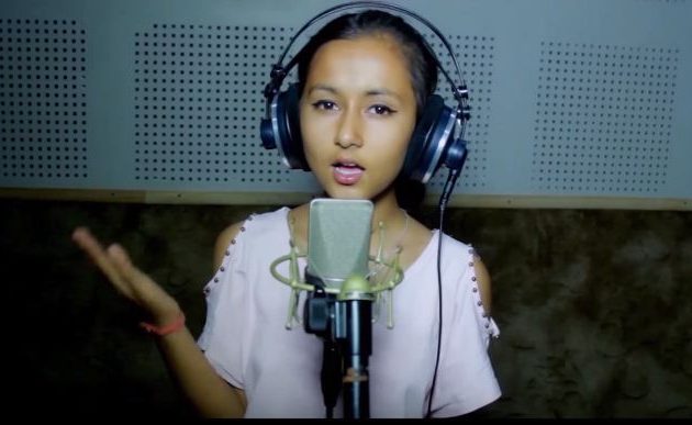१३ वर्षिया बालिकाकोे हजारौंलाई रुवाउने गीत (भिडियाेसहित)
