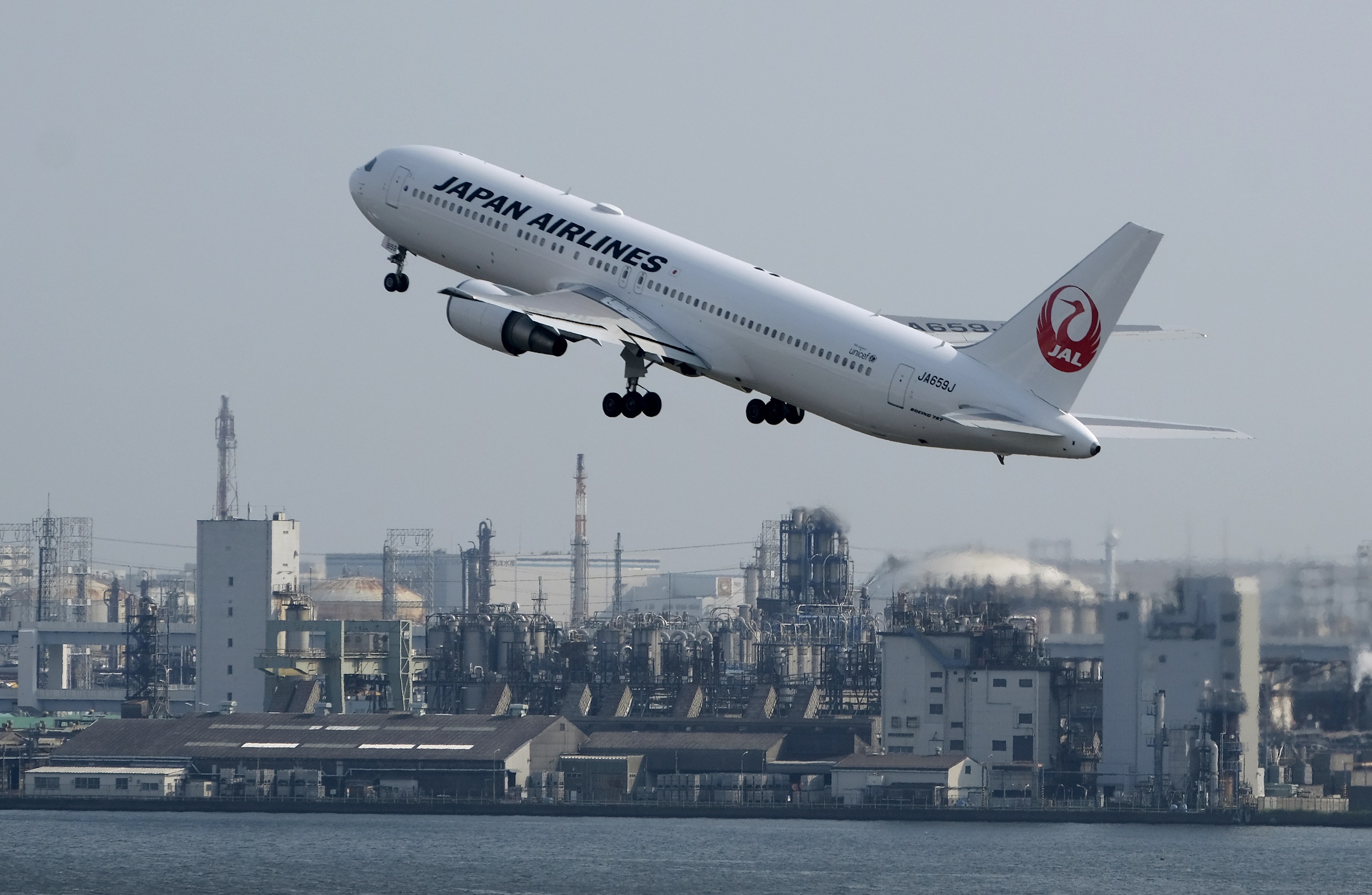 जापान एयरलाइन्सको वातावरणमैत्री विमानको उडान सञ्चालन