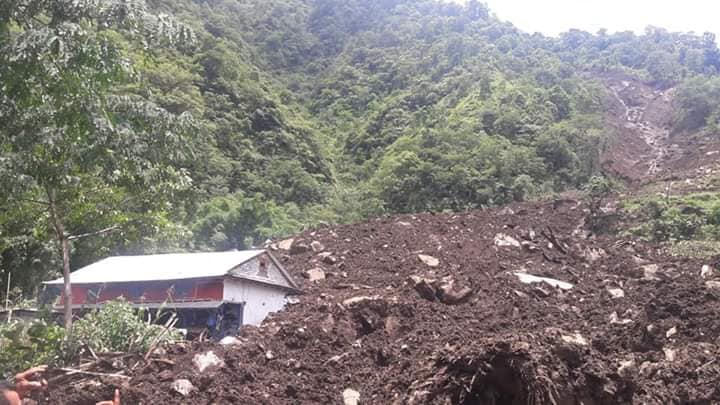 जाजरकोटमा पहिरोले टहरो पुर्दा एकै घरमा तीन जनाको मृत्यु