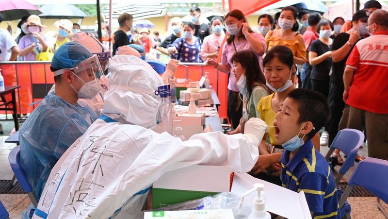 दक्षिण कोरियामा थपिए एकै दिन ९ हजारभन्दा बढी संक्रमित