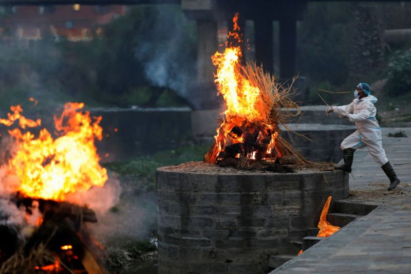 एकैदिन ९३०५ मा कोरोना पुष्टि, १६८ जनाले ज्यान गुमाए