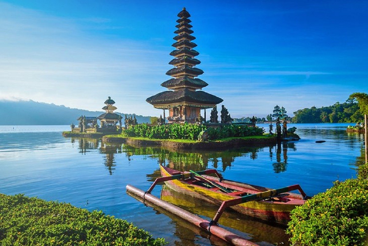 इन्डोनेसियाको बालीमा विदेशी पर्यटकहरुलाई खुल्ला गरिने