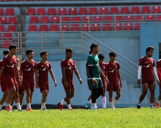 अल्मुताइरीविरुद्ध फुटबल टिमका खेलाडीको विद्रोह, १० जनाले छाडे प्रशिक्षण