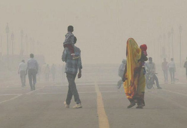दिल्लीको वायु प्रदूषणले मानिसको आयु दस वर्ष छोट्याउँदै