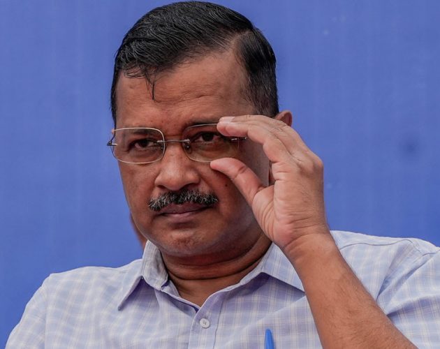 दिल्लीका मुख्यमन्त्री अरविन्द केजरीवाल पक्राउ