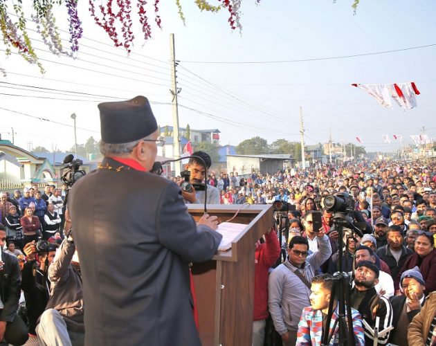 उपचुनाव जितेको ग्रामथानमा धन्यवाद दिन पुगे प्रचण्ड